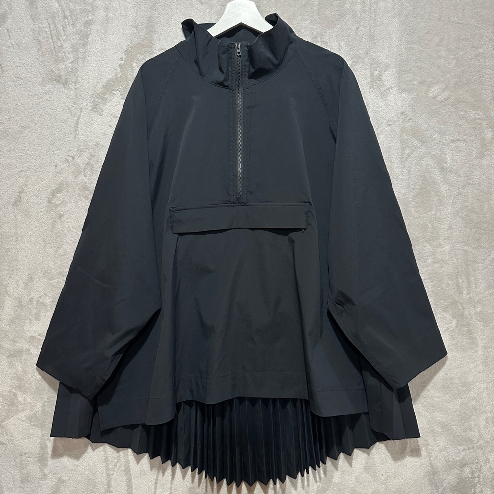 Athleta Sojourn Womens 3X Black Pleated Back Anorak Quarter Zip Pullover Jacket